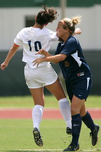 爱游戏体育官方在线-国足高频失误区域与球员分布图对比，国足总结失败 低估对手